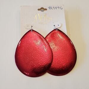 Treska glam tear drop french wire earrings